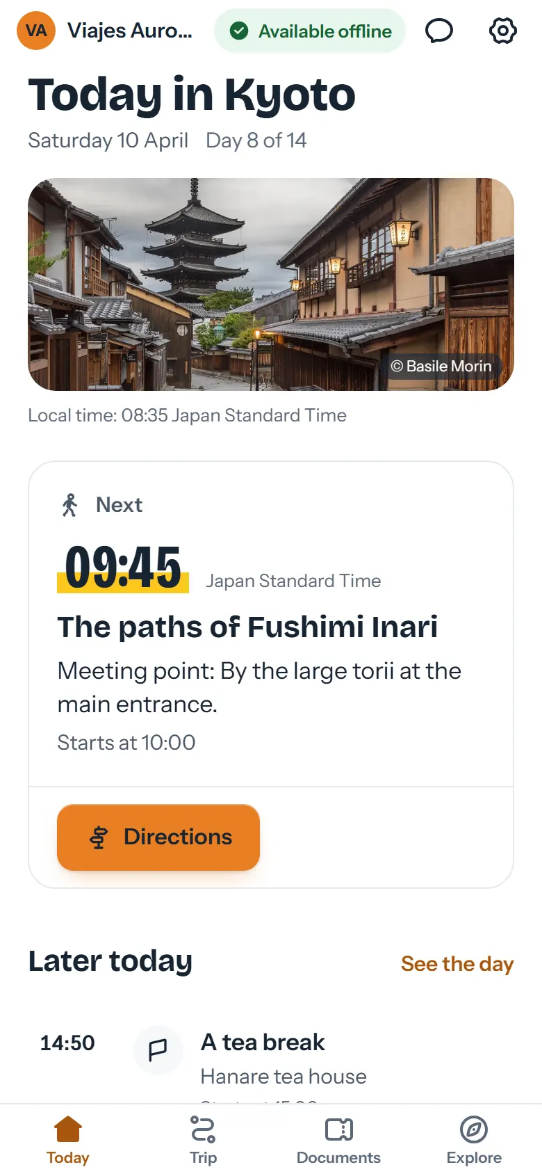 App header with the Viajes Aurora agency name and color